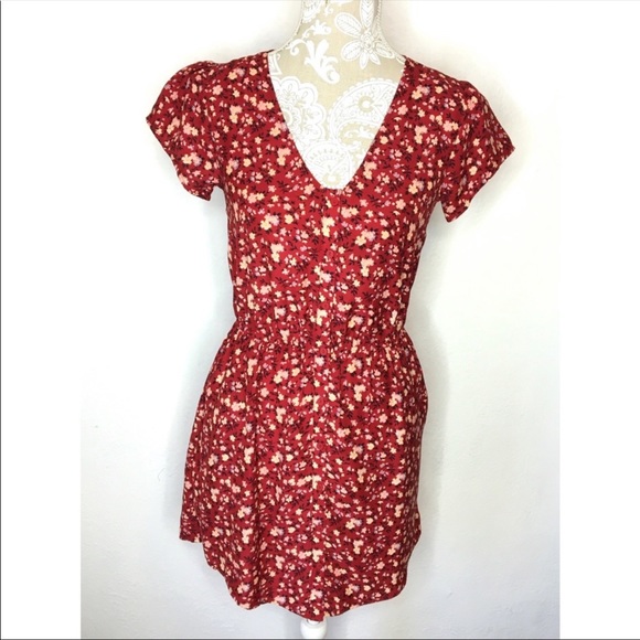 Urban Outfitters Dresses & Skirts - Urban Outfitters Kimchi Blue Floral Dress